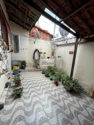 Imagem Casa com 2 Quartos à Venda, 80 m² em Laranjeiras - Betim
