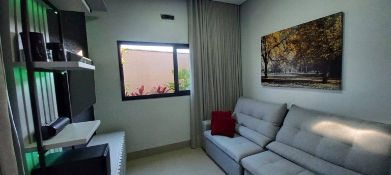 Imagem Casa com 3 Quartos à Venda, 150 m² em Residencial Interlagos - Rio Verde