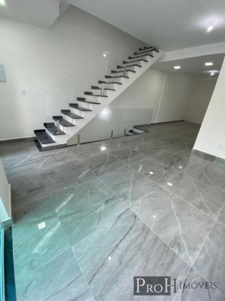 Sobrado com 4 Quartos à Venda, 130 m² em Vila Humaitá - Santo André