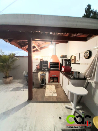 Imagem Sobrado com 4 Quartos à Venda, 210 m² em Jardim Centenário - Poços De Caldas Imagem Sobrado com 4 Quartos à Venda, 210 m² em Jardim Centenário - Poços De Caldas