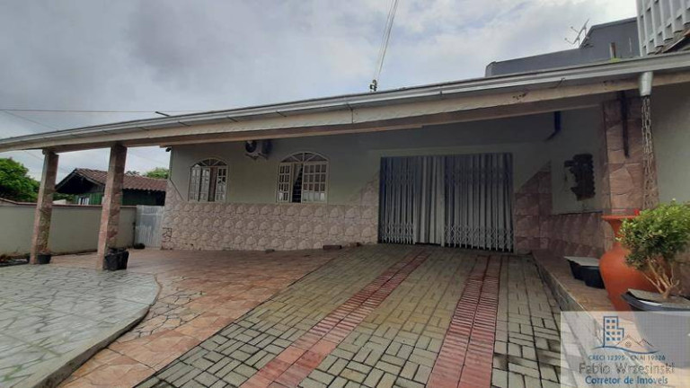 Casa com 4 Quartos à Venda, 187 m² em Jarivatuba - Joinville