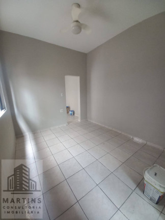 Imagem Kitnet com 1 Quarto à Venda, 35 m² em Encruzilhada - Santos Imagem Kitnet com 1 Quarto à Venda, 35 m² em Encruzilhada - Santos