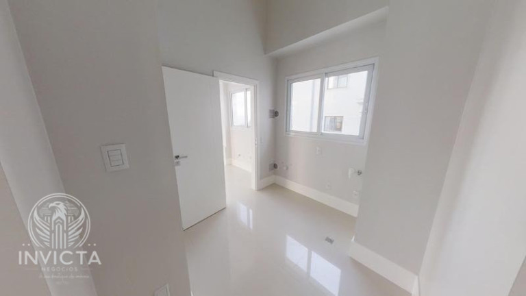 Imagem Cobertura com 6 Quartos à Venda, 490 m² em Barra Sul - Balneário Camboriú Imagem Cobertura com 6 Quartos à Venda, 490 m² em Barra Sul - Balneário Camboriú