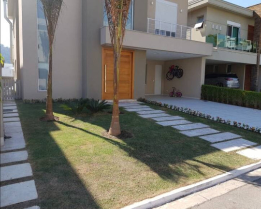 Imagem Casa com 3 Quartos à Venda, 345 m² em Centro Comercial Jubran - Barueri Imagem Casa com 3 Quartos à Venda, 345 m² em Centro Comercial Jubran - Barueri