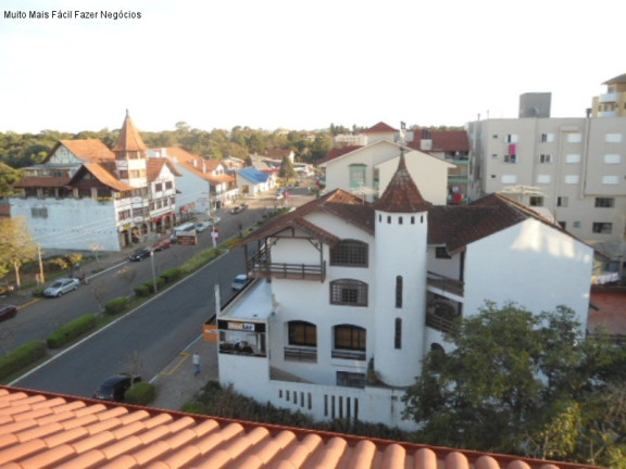 Imagem Imóvel com 3 Quartos à Venda, 400 m² em Centro - Nova Petrópolis Imagem Imóvel com 3 Quartos à Venda, 400 m² em Centro - Nova Petrópolis