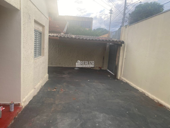 Imagem Casa com 3 Quartos para Alugar, 150 m² em Parque Das Américas - Uberaba Imagem Casa com 3 Quartos para Alugar, 150 m² em Parque Das Américas - Uberaba