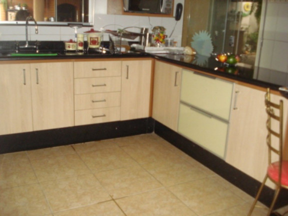 Imagem Casa com 2 Quartos à Venda, 368 m² em Vila Cristóvam - Limeira Imagem Casa com 2 Quartos à Venda, 368 m² em Vila Cristóvam - Limeira