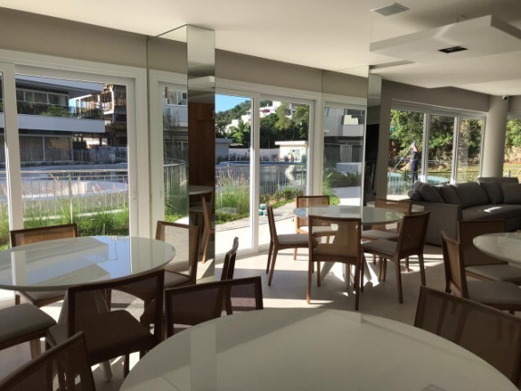 Imagem Cobertura com 4 Quartos à Venda, 223 m² em Jurerê Internacional - Florianópolis Imagem Cobertura com 4 Quartos à Venda, 223 m² em Jurerê Internacional - Florianópolis