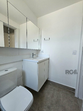 Imagem Imóvel com 2 Quartos à Venda, 61 m² em Jardim Carvalho - Porto Alegre Imagem Imóvel com 2 Quartos à Venda, 61 m² em Jardim Carvalho - Porto Alegre