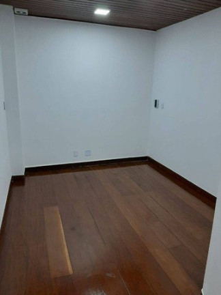 Imóvel Comercial à Venda, 10 m² em Centro - Guaratinguetá