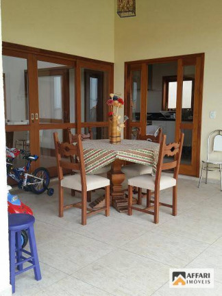 Imagem Casa com 4 Quartos à Venda, 230 m² em Chácara Letônia - Americana