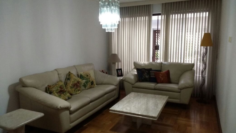 Imagem Casa com 3 Quartos à Venda, 202 m² em Vila Nova Conceição - São Paulo Imagem Casa com 3 Quartos à Venda, 202 m² em Vila Nova Conceição - São Paulo