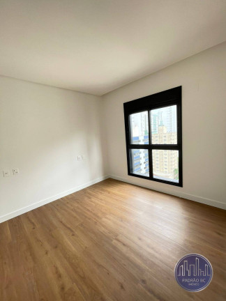 Imagem Apartamento com 4 Quartos à Venda, 149 m² em Centro - Balneário Camboriú Imagem Apartamento com 4 Quartos à Venda, 149 m² em Centro - Balneário Camboriú