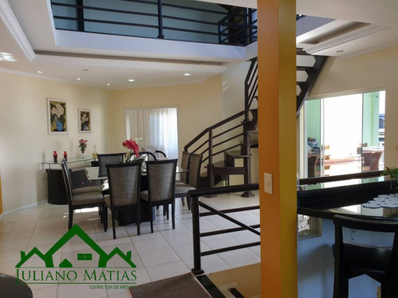 Imagem Casa com 3 Quartos à Venda, 667 m² em Centro - Balneário Barra Do Sul