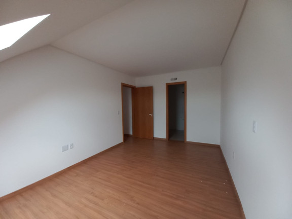 Imagem Apartamento com 4 Quartos à Venda, 128 m² em Av. Central - Gramado