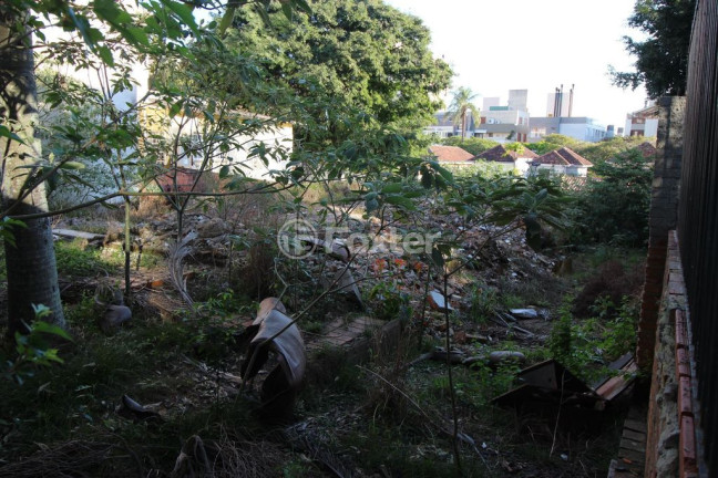 Imagem Terreno à Venda, 483 m² em Petrópolis - Porto Alegre Imagem Terreno à Venda, 483 m² em Petrópolis - Porto Alegre