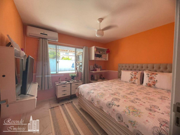 Imagem Casa com 4 Quartos à Venda, 197 m² em Ipa - Itapoá Imagem Casa com 4 Quartos à Venda, 197 m² em Ipa - Itapoá