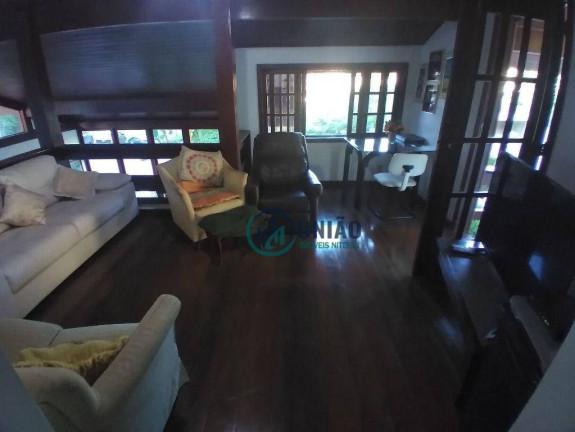 Imagem Casa com 4 Quartos à Venda, 500 m² em Piratininga - Niterói Imagem Casa com 4 Quartos à Venda, 500 m² em Piratininga - Niterói