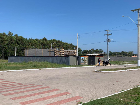 Imagem Sobrado com 4 Quartos à Venda, 80 m² em Nova Guarani - Capao Da Canoa Imagem Sobrado com 4 Quartos à Venda, 80 m² em Nova Guarani - Capao Da Canoa