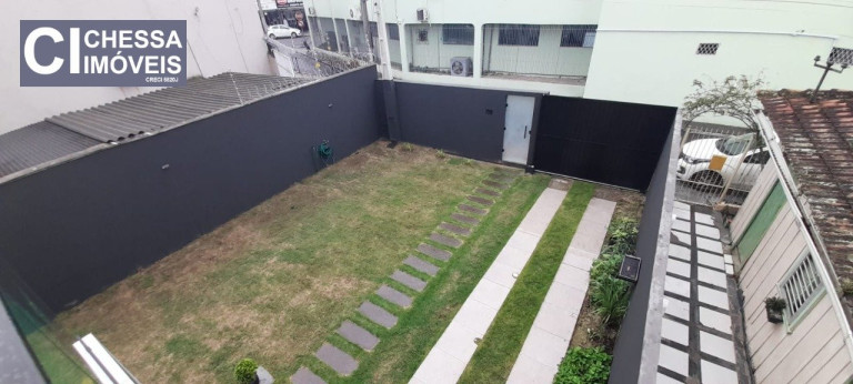 Imagem Sobrado com 4 Quartos à Venda ou Locação, 230 m² em Centro - Itajaí Imagem Sobrado com 4 Quartos à Venda ou Locação, 230 m² em Centro - Itajaí