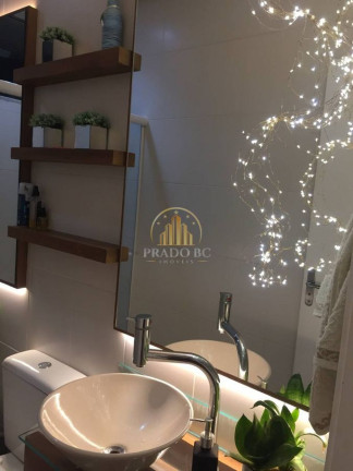 Imagem Apartamento com 2 Quartos à Venda, 59 m² em Monte Alegre - Camboriú Imagem Apartamento com 2 Quartos à Venda, 59 m² em Monte Alegre - Camboriú