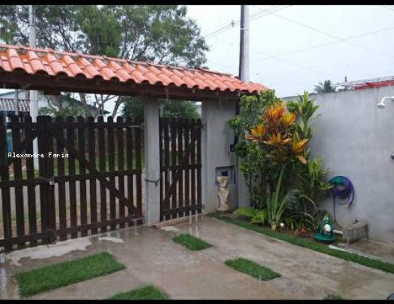 Casa com 3 Quartos à Venda, 100 m² em Jardim Britânia - Caraguatatuba