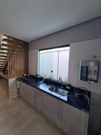 Imagem Casa com 2 Quartos à Venda, 169 m² em Ponta Negra - Manaus