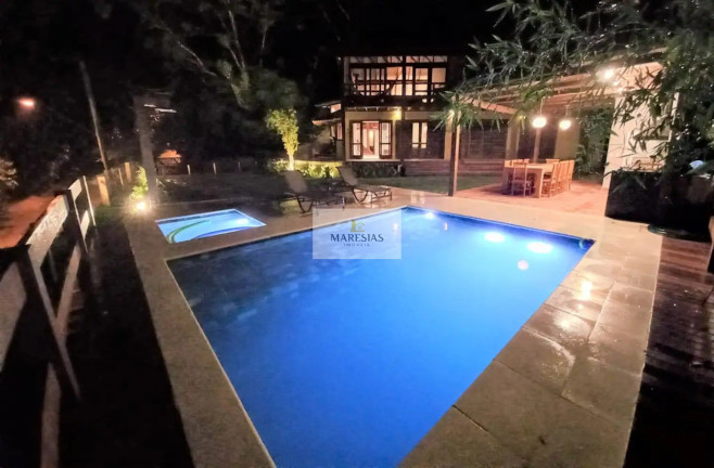 Imagem Casa com 4 Quartos à Venda, 260 m² em Maresias - São Sebastião Imagem Casa com 4 Quartos à Venda, 260 m² em Maresias - São Sebastião