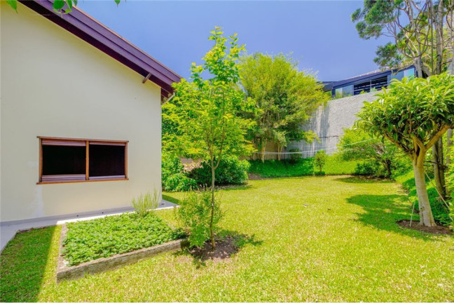 Imagem Casa com 4 Quartos à Venda, em Jardim Cordeiro - São Paulo Imagem Casa com 4 Quartos à Venda, em Jardim Cordeiro - São Paulo