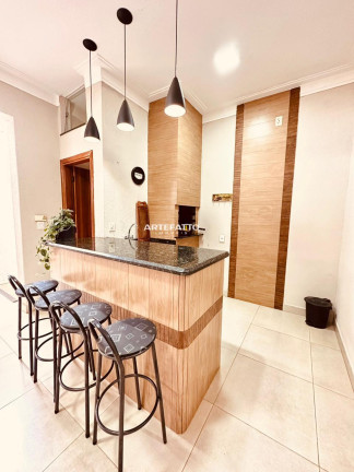 Imagem Casa com 3 Quartos à Venda, 200 m² Imagem Casa com 3 Quartos à Venda, 200 m²