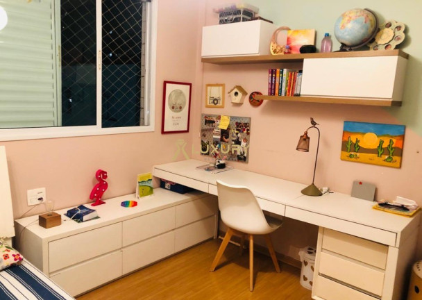 Imagem Imóvel com 4 Quartos à Venda, 130 m² em Funcionários - Belo Horizonte Imagem Imóvel com 4 Quartos à Venda, 130 m² em Funcionários - Belo Horizonte