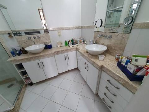 Imagem Casa com 4 Quartos à Venda, 377 m² em Freguesia De Jacarepaguá - Rio De Janeiro