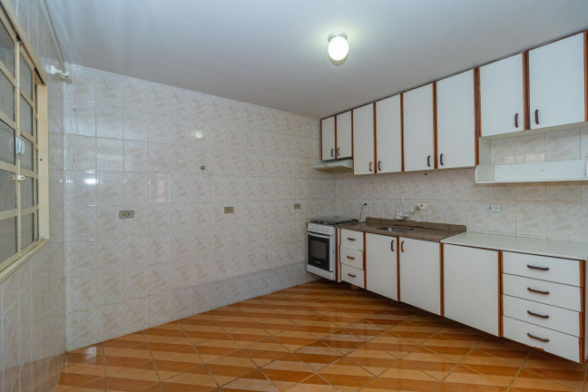 Imagem Sobrado com 4 Quartos para Alugar, 142 m² em Orleans - Curitiba Imagem Sobrado com 4 Quartos para Alugar, 142 m² em Orleans - Curitiba