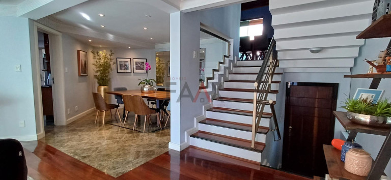 Imagem Casa com 2 Quartos à Venda, 268 m² em Santa Cruz - Guarapuava Imagem Casa com 2 Quartos à Venda, 268 m² em Santa Cruz - Guarapuava