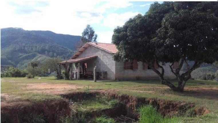 Imagem Chácara com 3 Quartos à Venda, 5 m² em Zona Rural - Piracaia Imagem Chácara com 3 Quartos à Venda, 5 m² em Zona Rural - Piracaia