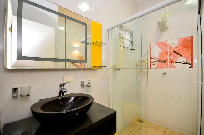 Imagem Casa com 6 Quartos à Venda, 450 m² em Bacacheri - Curitiba Imagem Casa com 6 Quartos à Venda, 450 m² em Bacacheri - Curitiba