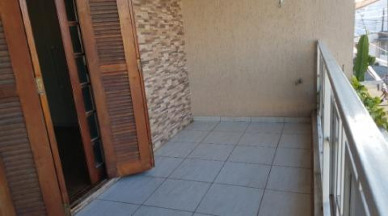 Imagem Sobrado com 5 Quartos à Venda, 300 m² em Jardim Presidente Dutra - Guarulhos