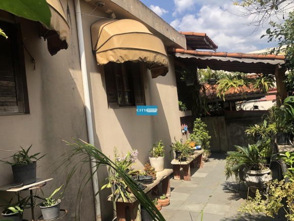 Imagem Casa com 3 Quartos à Venda, 220 m² em Vila Assis Brasil - Mauá