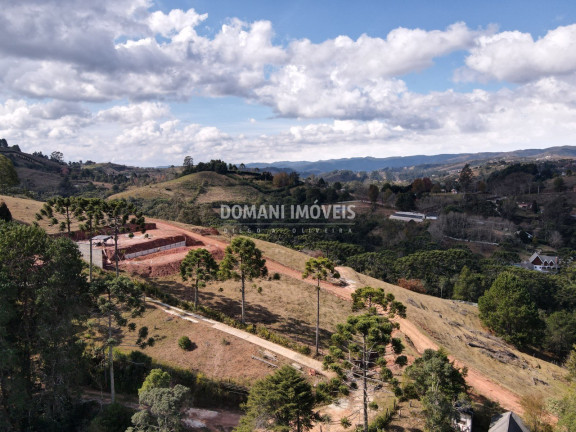 Imagem Casa com 4 Quartos à Venda, 220 m² em Região De Descansópolis - Campos Do Jordão Imagem Casa com 4 Quartos à Venda, 220 m² em Região De Descansópolis - Campos Do Jordão