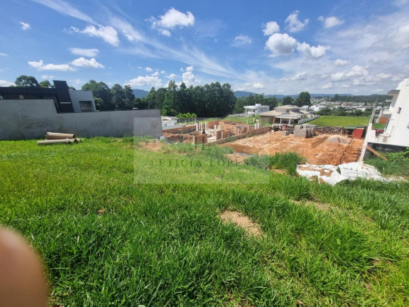 Terreno à Venda, 800 m² em Medeiros - Jundiaí