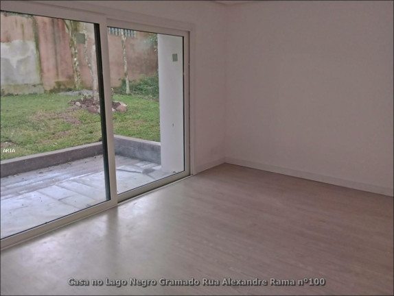 Imagem Casa com 3 Quartos à Venda, 225 m² em Lago Negro - Gramado Imagem Casa com 3 Quartos à Venda, 225 m² em Lago Negro - Gramado