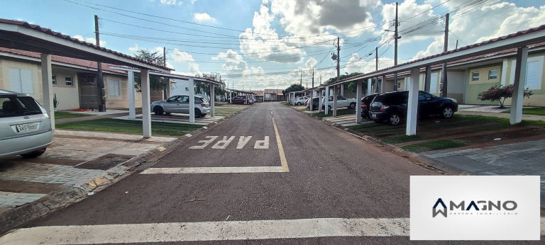 Imagem Casa de Condomínio com 2 Quartos à Venda, 100 m² em Parque Verde - Cascavel