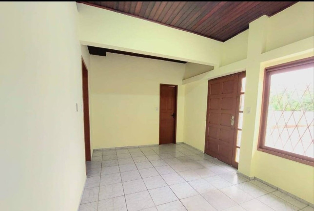Imagem Casa com 3 Quartos à Venda, em Sarandi - Porto Alegre Imagem Casa com 3 Quartos à Venda, em Sarandi - Porto Alegre