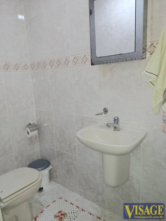 Imagem Casa com 3 Quartos à Venda, 168 m² em Centro - Jacareí Imagem Casa com 3 Quartos à Venda, 168 m² em Centro - Jacareí