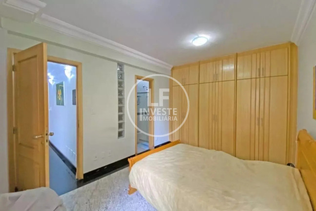 Imagem Sobrado com 4 Quartos à Venda, 308 m² em Setor Bueno - Goiânia