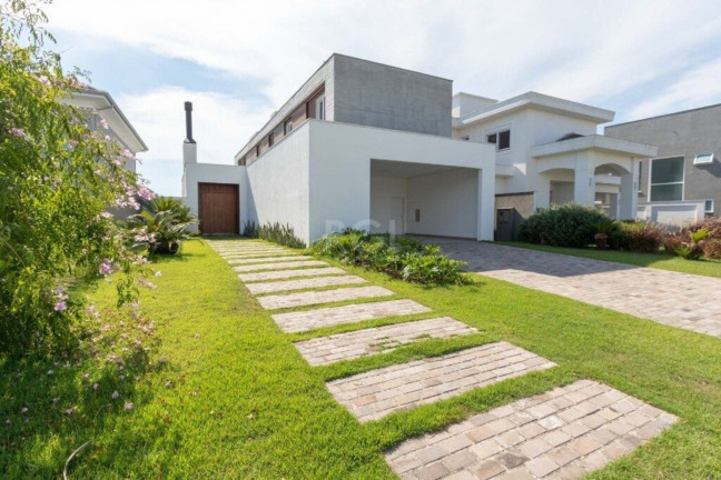Imóvel com 4 Quartos à Venda,  em Belém Novo - Porto Alegre