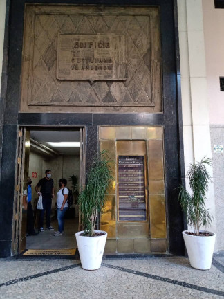 Sala Comercial à Venda, 584 m² em Centro - Rio De Janeiro