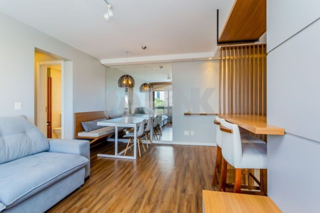 Imagem Apartamento com 2 Quartos à Venda, 63 m² em Petrópolis - Porto Alegre