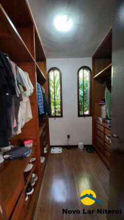Imagem Casa de Condomínio com 3 Quartos à Venda, 290 m² em Piratininga - Niterói