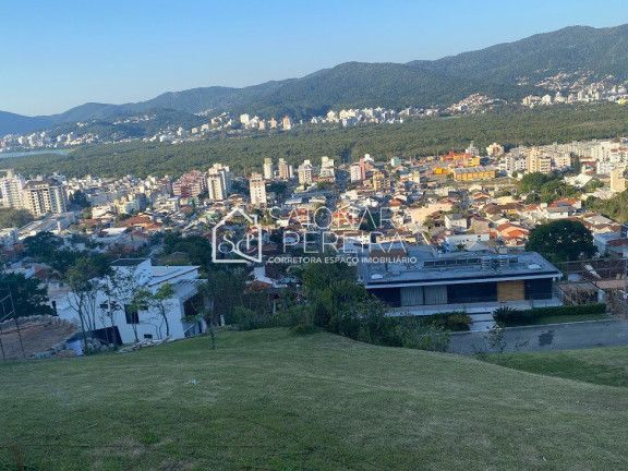 Imagem Terreno à Venda, 720 m² em Trindade - Florianópolis Imagem Terreno à Venda, 720 m² em Trindade - Florianópolis